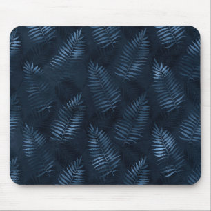 Light Blue Ferne gegen dunkelblauen Hintergrund Mousepad