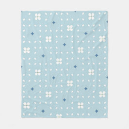 Light blue floral and geometric seamless backgroun fleecedecke