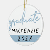 Light Blue Graduate | Cooles Pinselskript auf Weiß Keramik Ornament (Links)