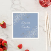 Light Blue Gray & Silver Frills Elegante Wedding Serviette (Beispiel)