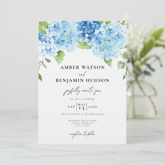 Light Blue Hydrangea Dusty Navy Floral Wedding Einladung (Stehend Vorderseite)