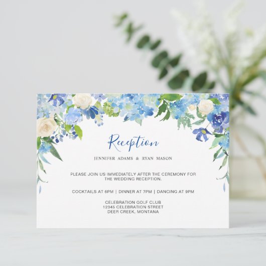 Light Blue Hydrangea & Greenerity Hochzeitsempfang Begleitkarte (Stehend Vorderseite)