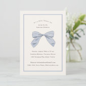 Light Blue Kariert Bow Elegante Boy Baby Shower Einladung (Stehend Vorderseite)