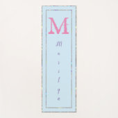 Light Blue Lila Pink Modern Chic Trendy Monogram Yogamatte (Vorderseite)