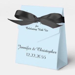 Light Blue Minimalist Wedding Party Names and Date Geschenkschachtel