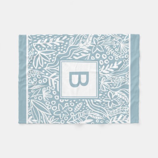 Light Blue Modern Botanical Pattern Monogram Fleecedecke (Vorderseite (Horizontal))