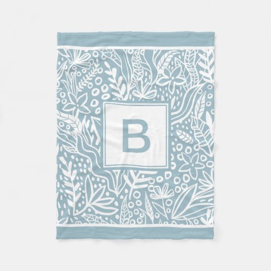 Light Blue Modern Botanical Pattern Monogram Fleecedecke (Vorderseite)