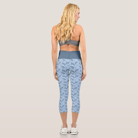 Light Blue Paisley Pattern High Waisted Capris (Rückseite)