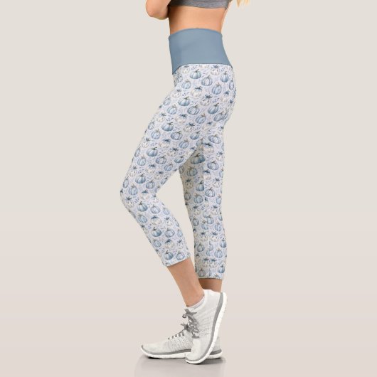 Light Blue PumpkinPattern - Capri Leggings (Links)
