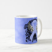 Light Blue Ribbon mit Flügeln Kaffeetasse (VorderseiteRechts)