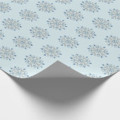 Light Blue Snowflakes Christmas Geschenkpapier (Ecke)