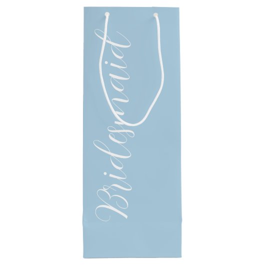 Light Blue Stylized Script Wedding Bridesmaid Geschenktüte Für Weinflaschen (Rückseite)