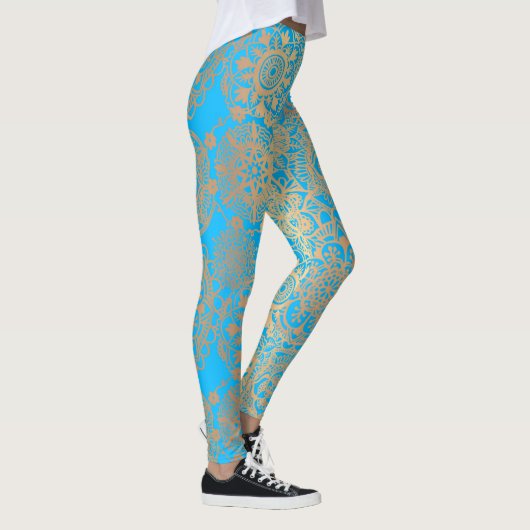 Light Blue und Gold Boho Mandala Pattern Yoga Leggings (Rechts)