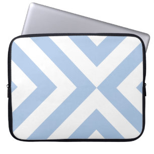Light Blue und White Chevrons Laptopschutzhülle