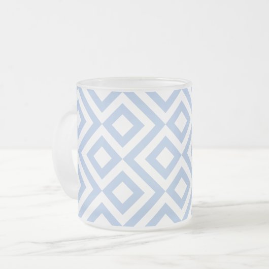 Light Blue und White Meander Mattglastasse (Vorderseite Links)