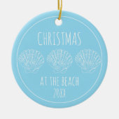 Light Blue und White Seashell Personalisiert Keramik Ornament (Vorne)