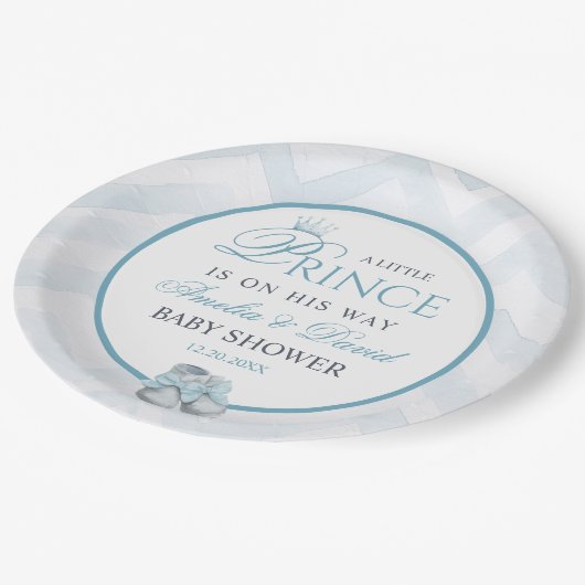 Light Blue Watercolor Prince Baby Shower Pappteller (Schrägansicht)