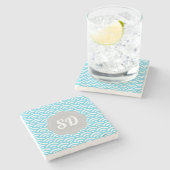Light Blue Wave Custom Monogram Steinuntersetzer (Seitenansicht)
