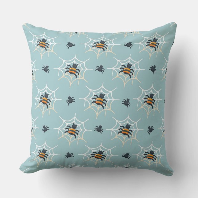 Light Blue with Spiders Halloween Throw Pillow Kissen (Vorderseite)