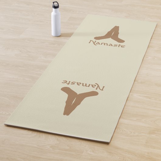 Light Brown on Natural Namaste Mudra Hands Yogamatte (Beispiel)