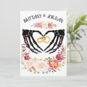 Light Gothic Skeleton Hands Wedding Einladung (Stehend Vorderseite)