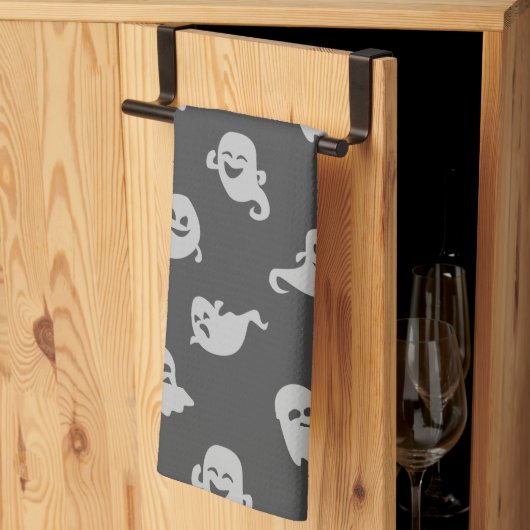 Light Gray Ghosts Dark Gray Halloween Geschirrtuch (Drittel gefaltet)