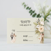 Light Green Brie and Groom Florals Wedding RSVP Karte (Stehend Vorderseite)