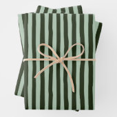 Light Green & Dark Green Wonky Stripes Geschenkpapier Set (Beispiel)