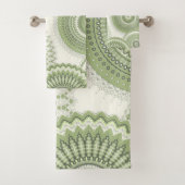 Light Green Multi Mandala  Badhandtuch Set (Insitu)