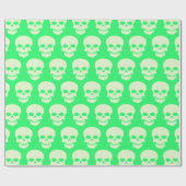 Light Green on Spring Green Skulls Geschenkpapier (Flach)