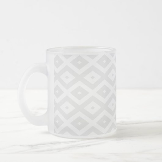 Light grey and white diamond pattern mattglastasse (Links)
