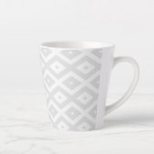 Light grey and white diamond pattern milchtasse (Rechts)