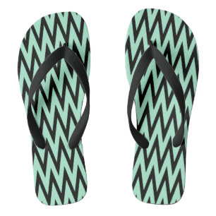 Light Minze Green und Black Zigzag Badesandalen