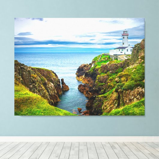 Light Over the Edge – Fanad Head Lighthouse Leinwanddruck (Insitu (Holzboden))