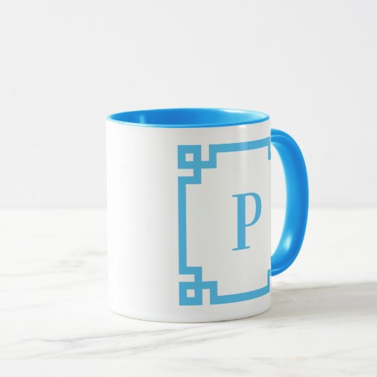 Light Sky Blue Greece Key Border Monogram Tasse (VorderseiteRechts)