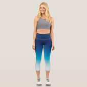 Light Sky und Dark Ocean Blue Ombre Capri Leggings (Vorderseite)