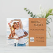 Light Terracotta FOTO Wedding RETT DATE QR CODE Einladung (Stehend Vorderseite)