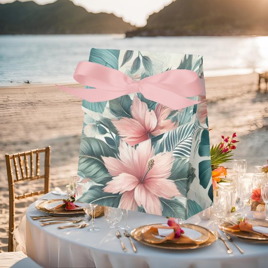 Light Tropical Essence gebeugt Geschenkschachtel