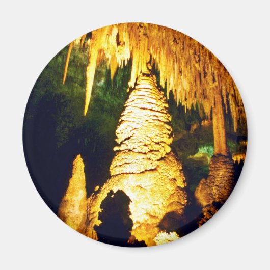 Lighted Interior of Carlsbad Caverns National Park Magnet (Vorne)