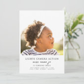 Lights Camera Action Foto Geburtstag Einladung (Stehend Vorderseite)