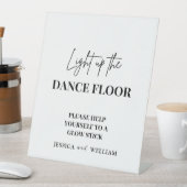 Lighup the Dance Floor | Glow Sticks Sign Sockelschild (In Situ)
