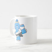 Lil blaues Elefant-Karate Kaffeetasse (Vorderseite Links)