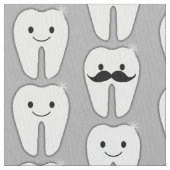 Lil Mustache Tooth auf Grau Stoff (Nahaufnahme)