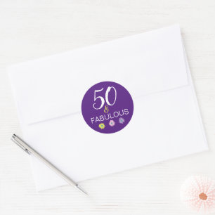 Lila 50 und fantastisch lustige Gänseblume Runder Aufkleber