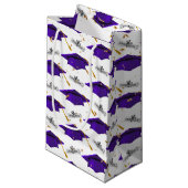 Lila Abschlüsse mit Diplomen Kleine Geschenktüte (Vorderseite Schrägansicht)