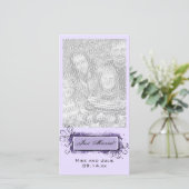 Lila Abstrakte Floral Just Married Ankündigung (Stehend Vorderseite)