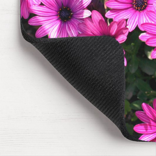 Lila afrikanische Daisy-Blume Mousepad (Ecke)