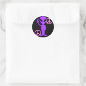 Lila Alien des Friedens Runder Aufkleber (Tasche)