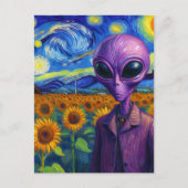 Lila Alien in Imitaten Van Gogh Sonnenblumenfeld Postkarte (Vorderseite)