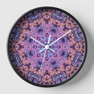 Lila Alien Kaleidoskopie Mandala Uhr